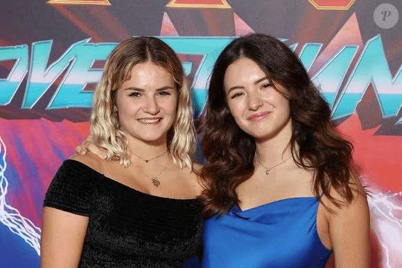 Elsa et Alizée Bois