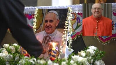 Le Vatican a annoncé le décès du pape François via le cardinal Kevin Farrell.