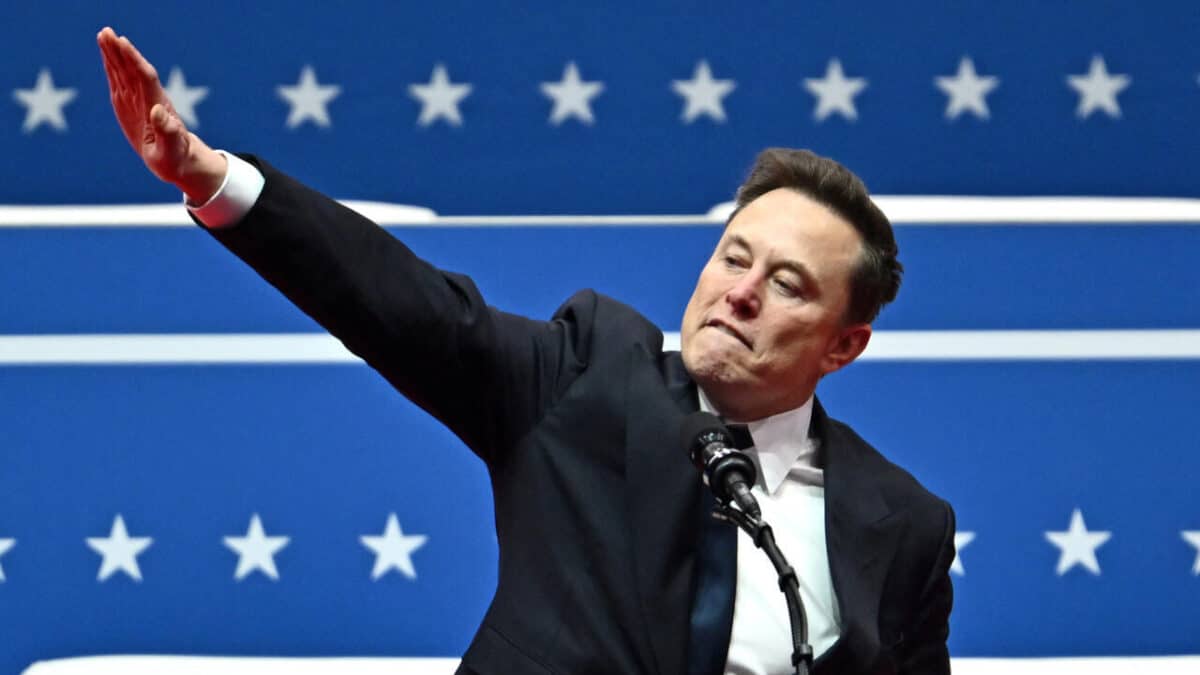 Elon Musk peut paraître froid et intransigeant, mais au fond, c'est un homme sensible et émotif.