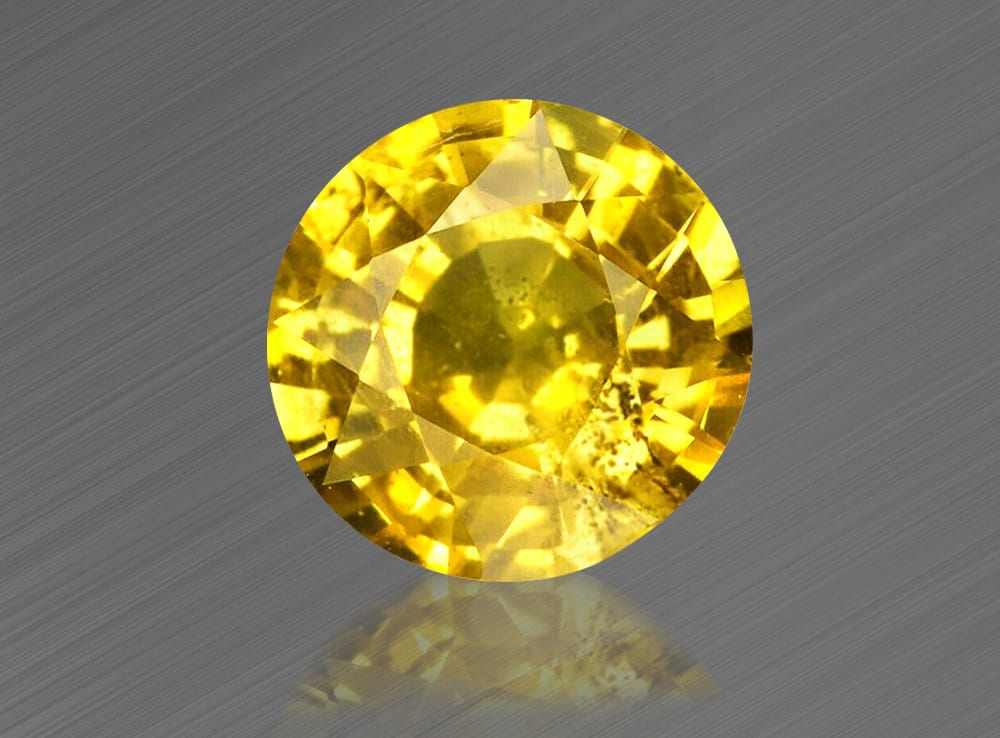 Le port d'un saphir jaune peut avoir une influence positive sur votre vie amoureuse.