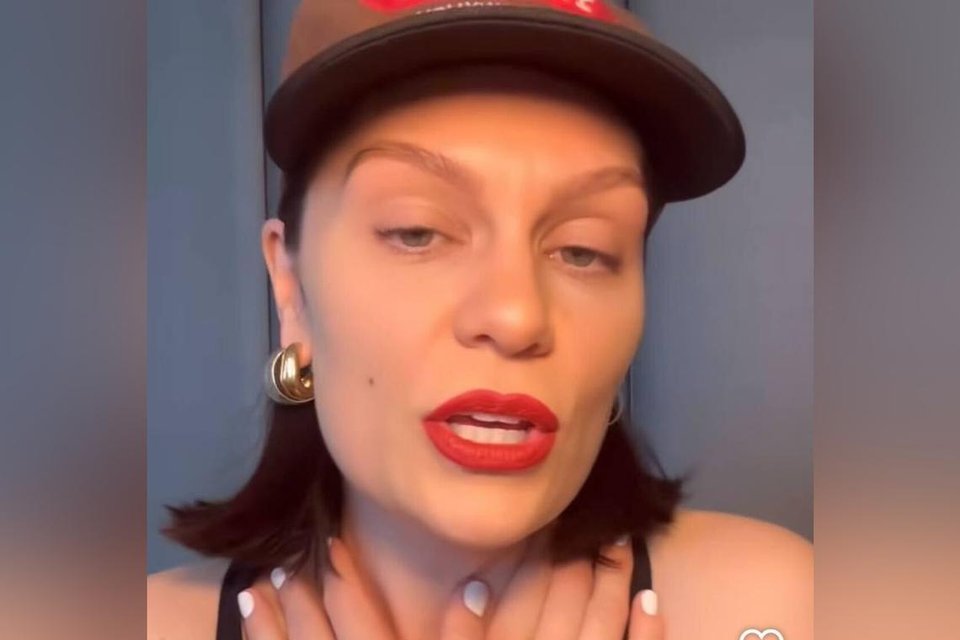 Jessie J veut rester positive malgré son état de santé.