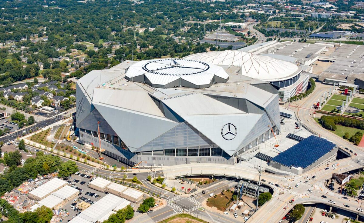Le Mercedes-Benz Stadium d'Atlanta peut accueillir plus de 70.000 spectateurs.