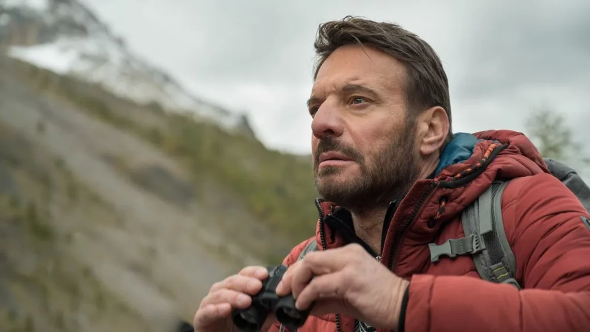 Samuel Le Bihan est la vedette de la série Alex Hugo depuis 2014.